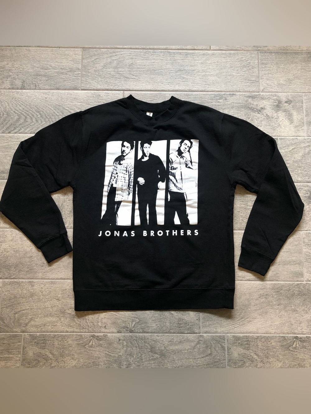 JONAS BROTHERS Album/Tour Cover Merch Pullover Crewneck Sweatshirt Adults Size M